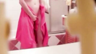 spying on my stepsister shaving her pussy