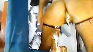 squirting dildo