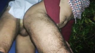 Mature married fucks me in the field maduro  casado me folla